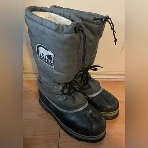 SOREL Thick insulated winter hiking boots - SIZE 11